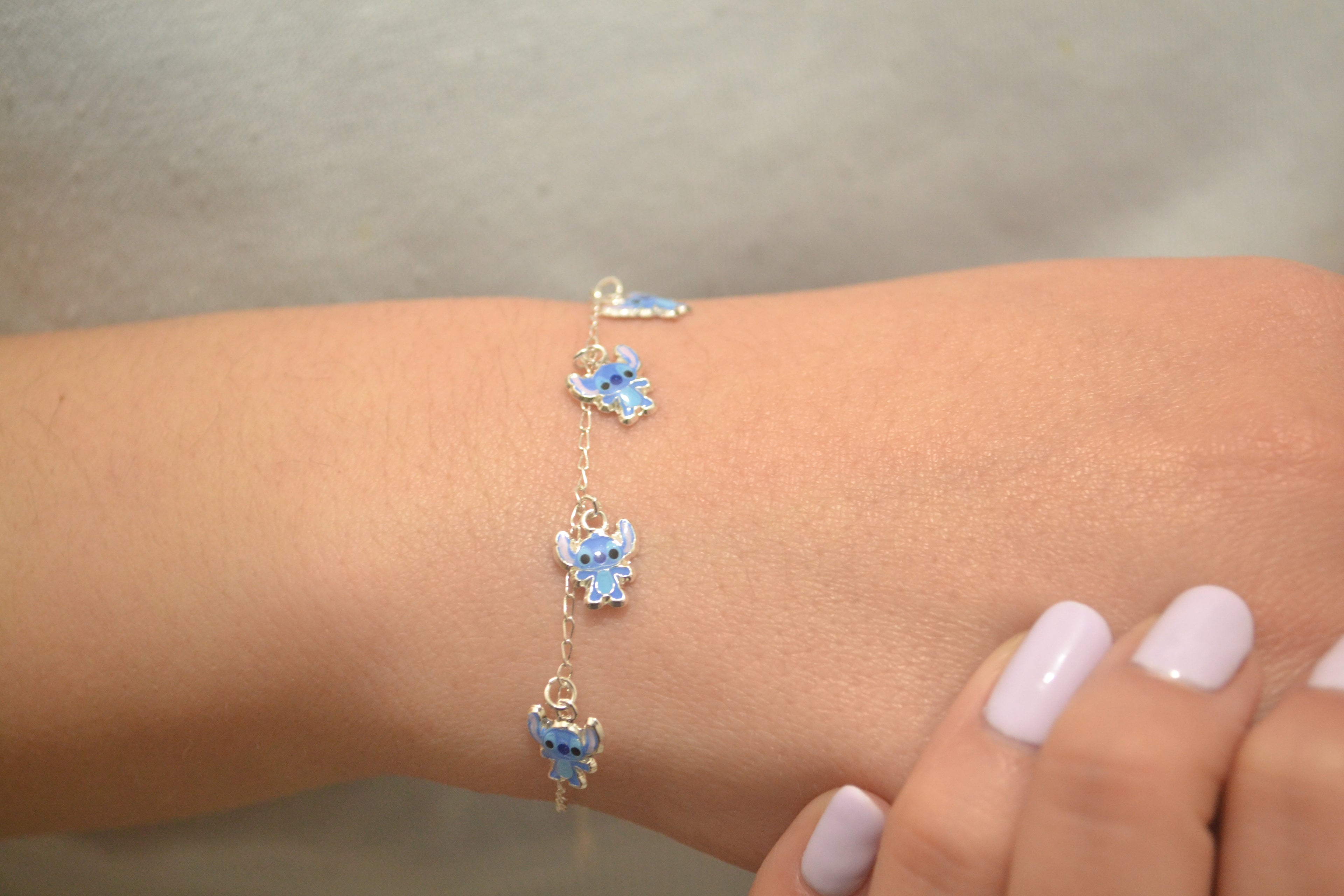 PULSERA STITCH