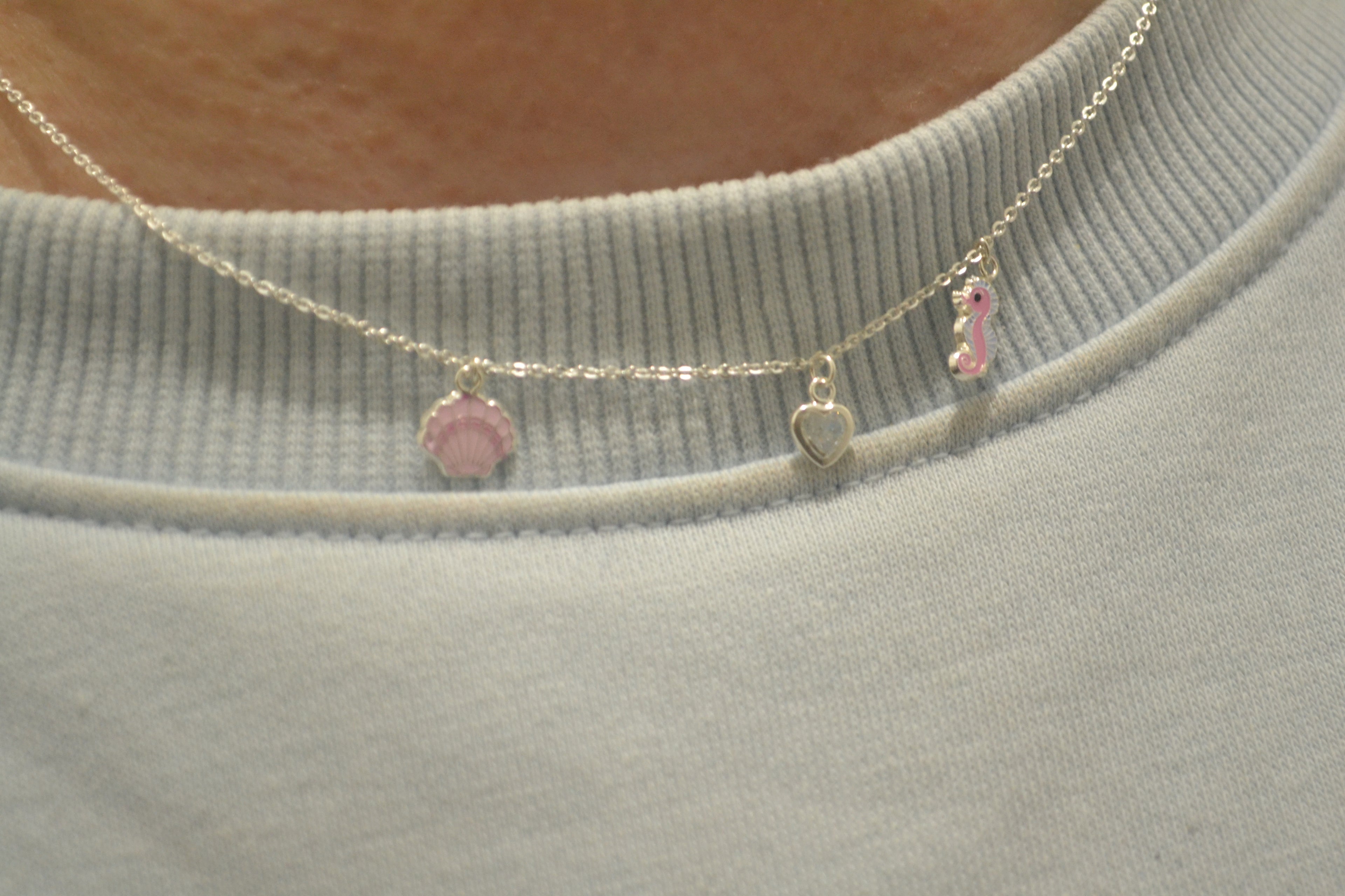 COLLAR JUEGO CABALLITO MAR ROSA