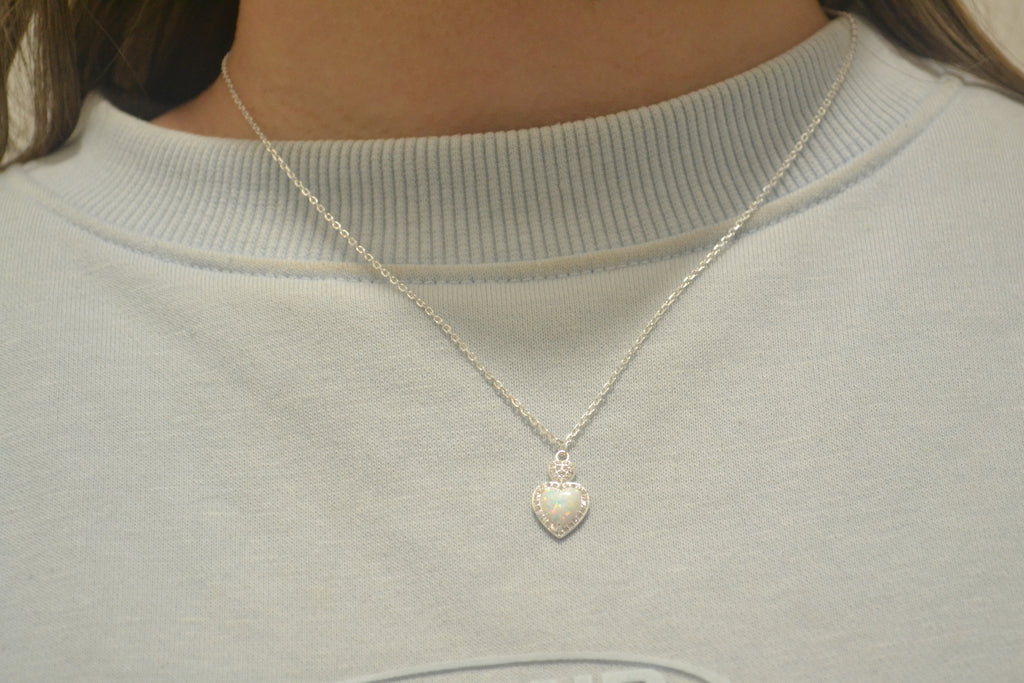 COLLAR CORAZON OPALO