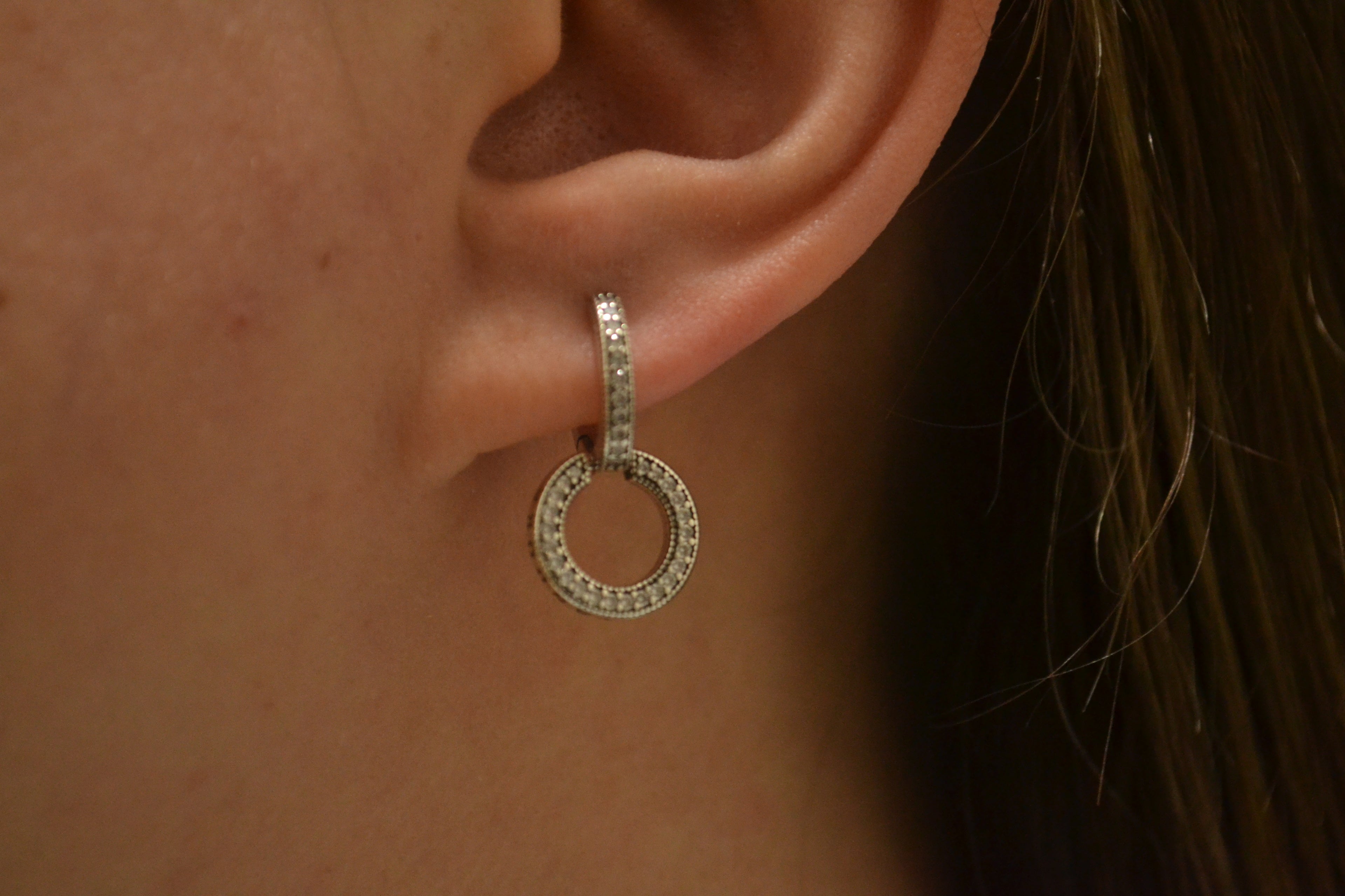 ARETES COLGANTES PANDORA