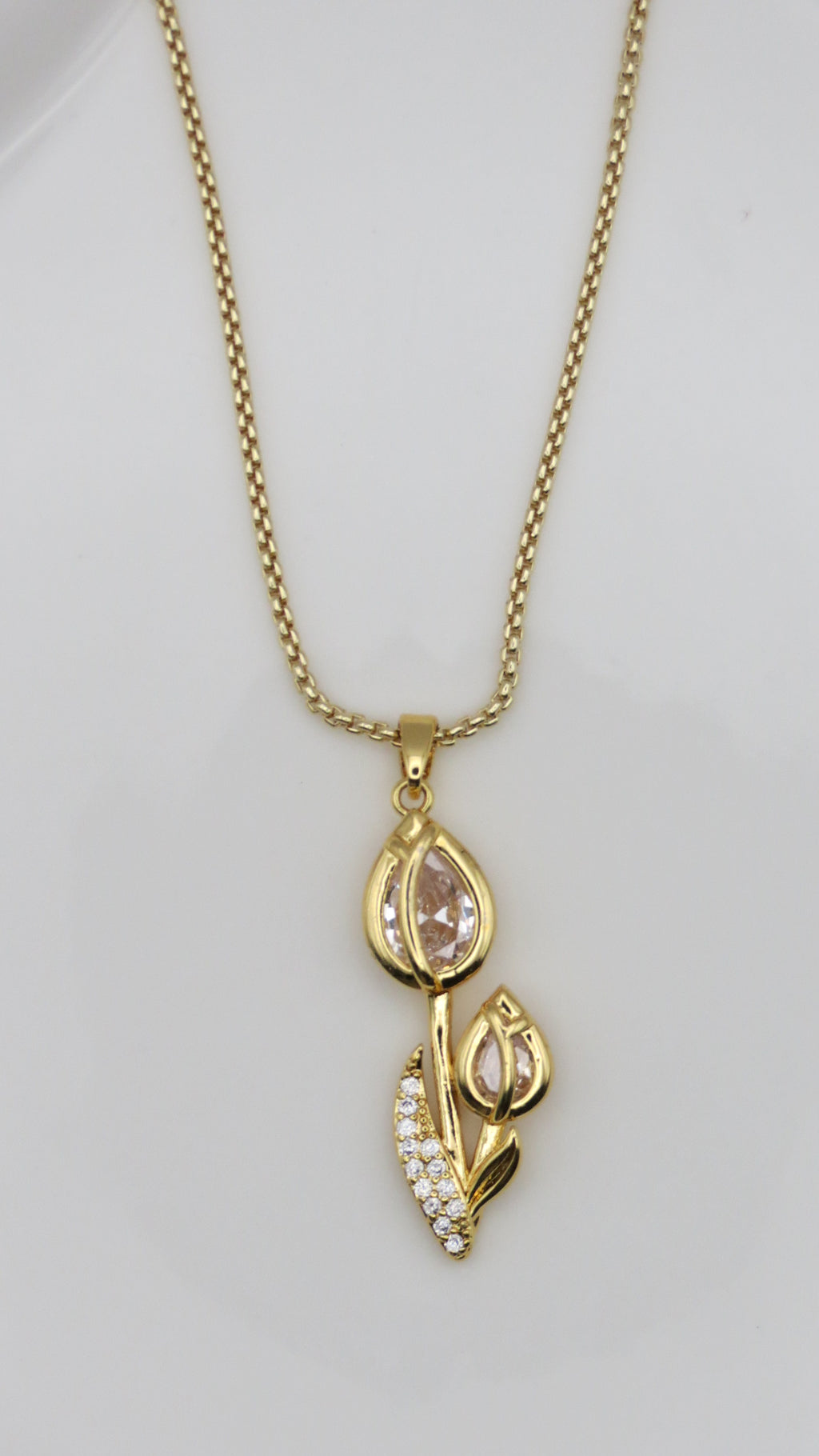COLLAR MABEL (TULIPAN)
