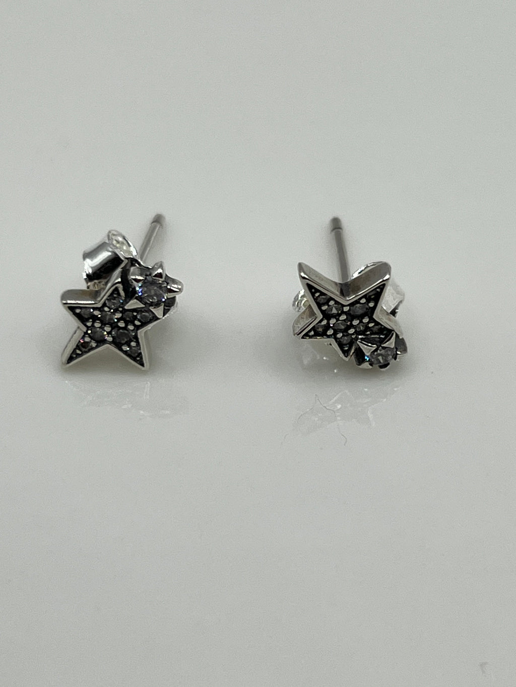 ARETES ESTRELLAS ASIMETRICAS