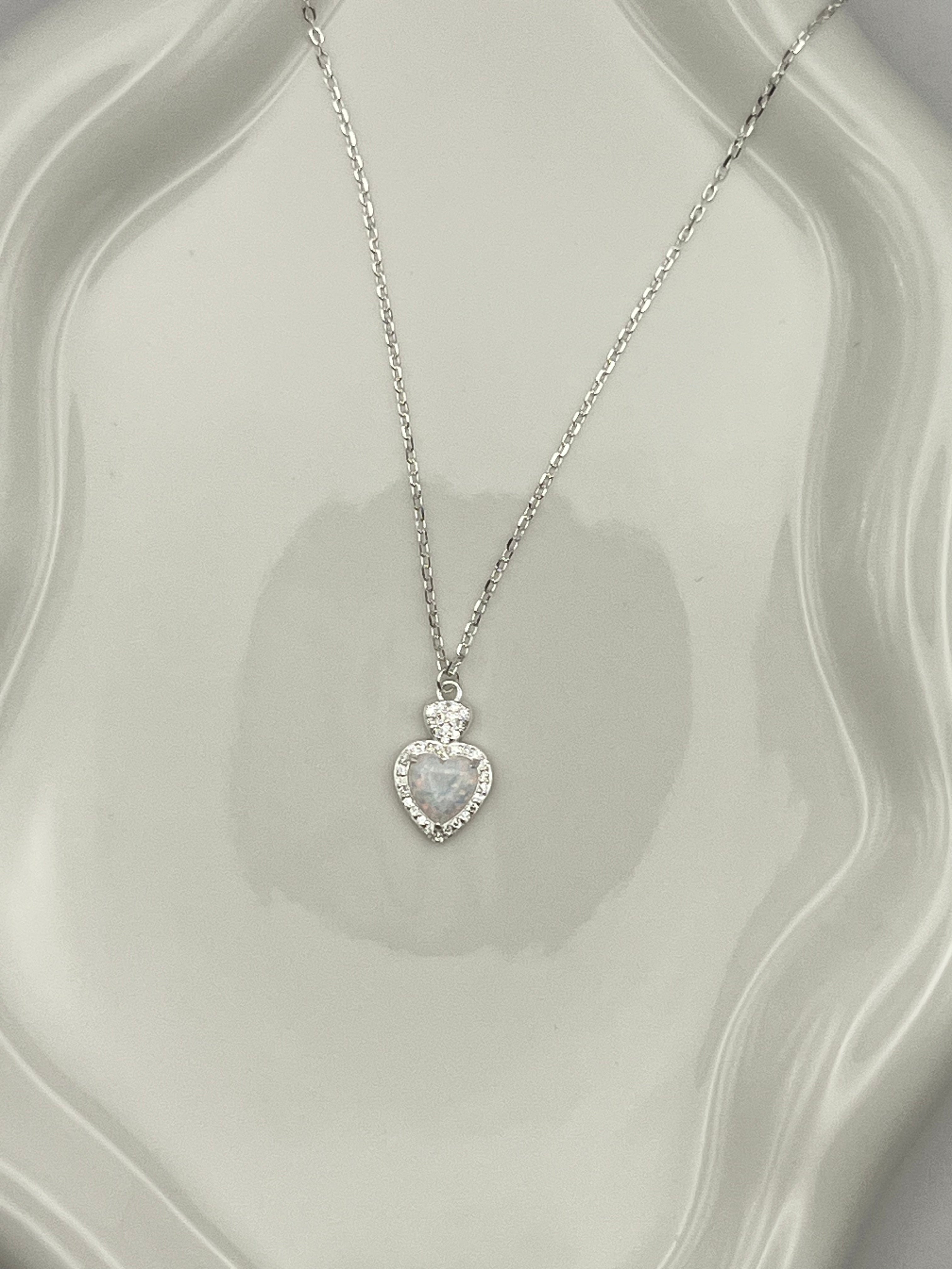 COLLAR CORAZON OPALO