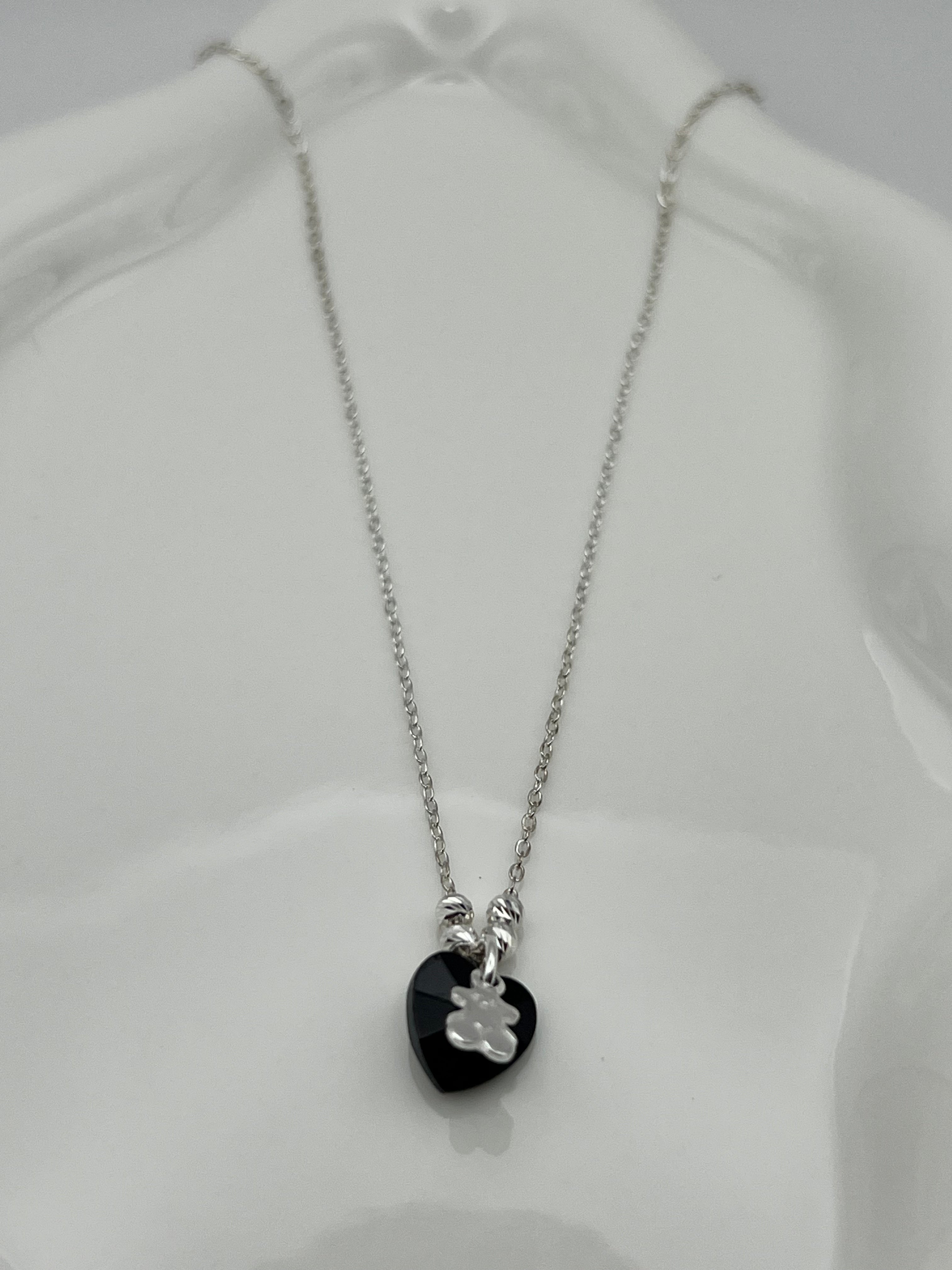 COLLAR NEGRO CORAZON