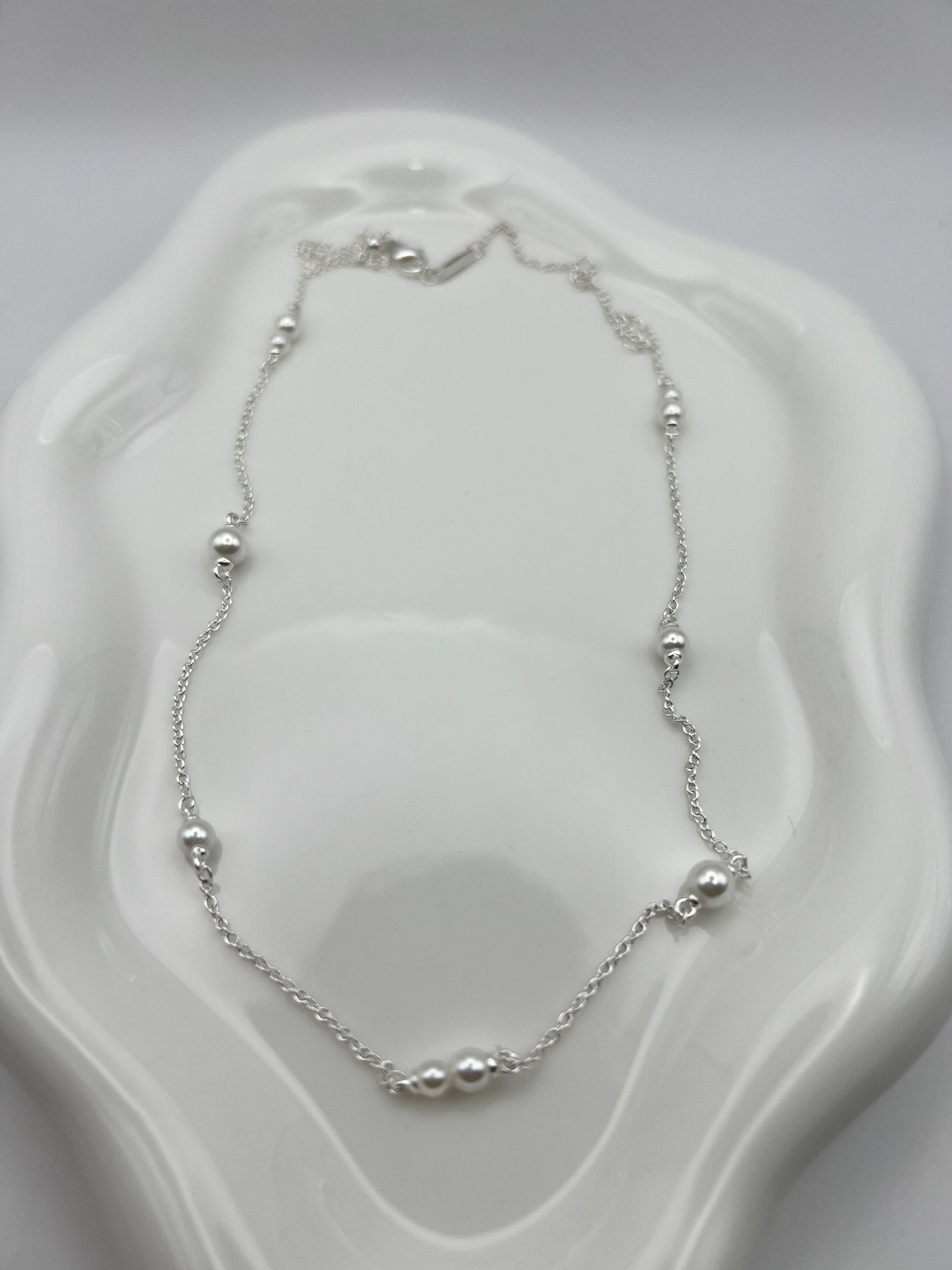 COLLAR ESTACIÓN PERLAS